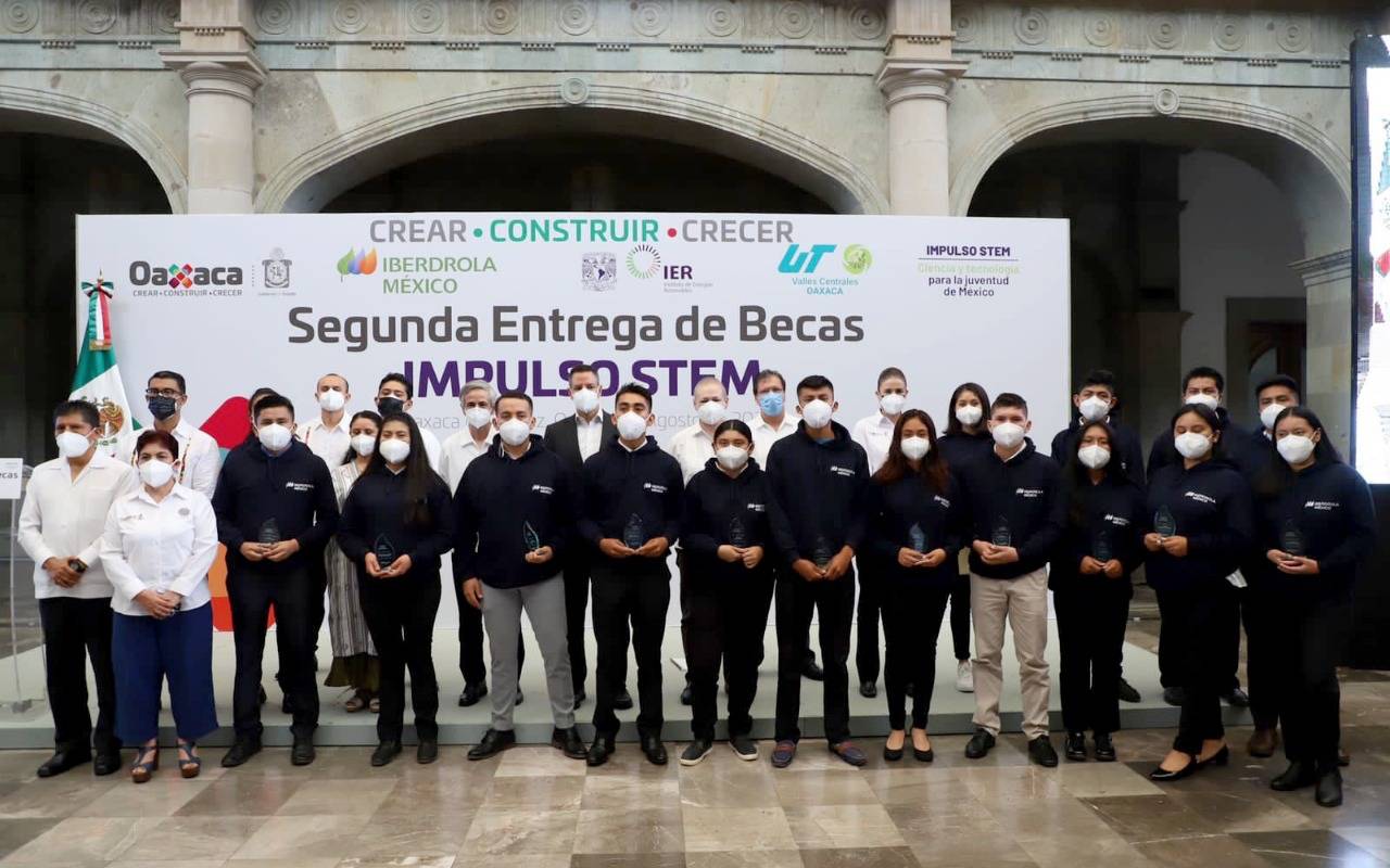 Iberdrola México Y Gobierno De Oaxaca Entregan Becas Universitarias ...